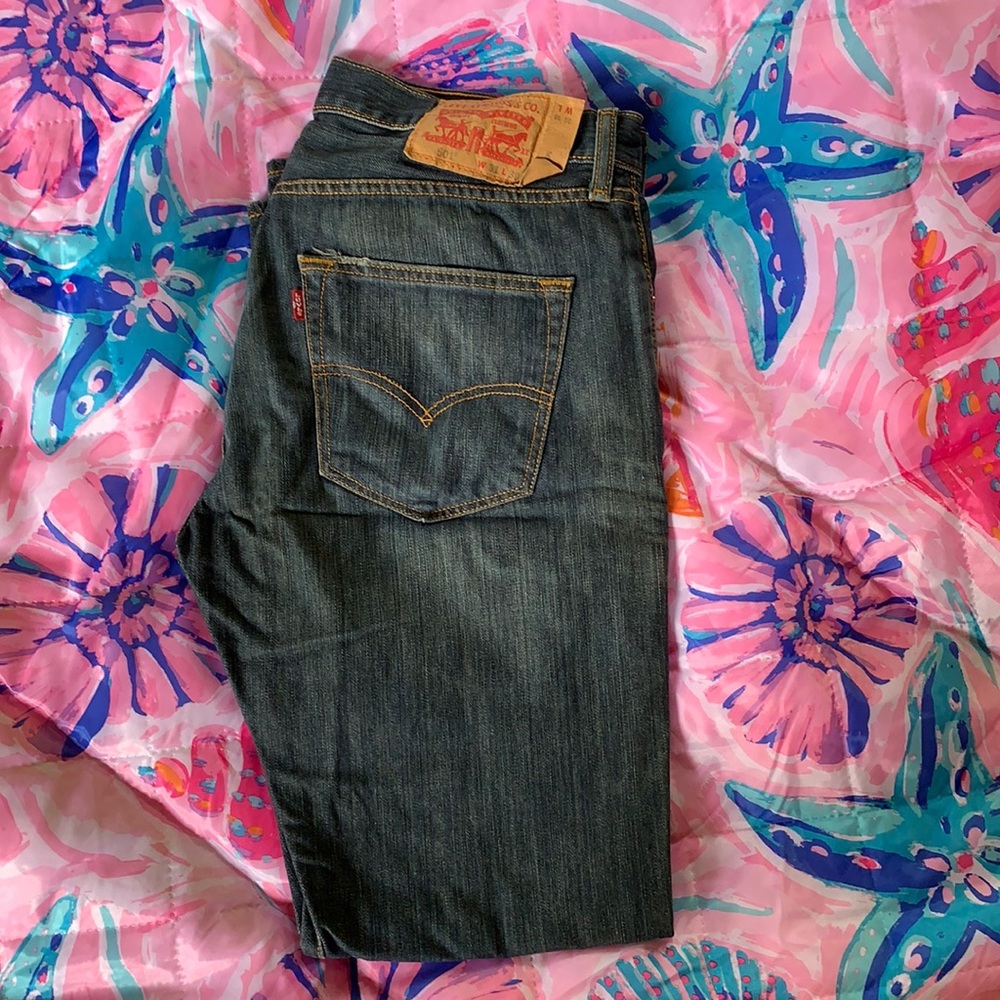 Men’s Levi 501 Original Fit Button Fly